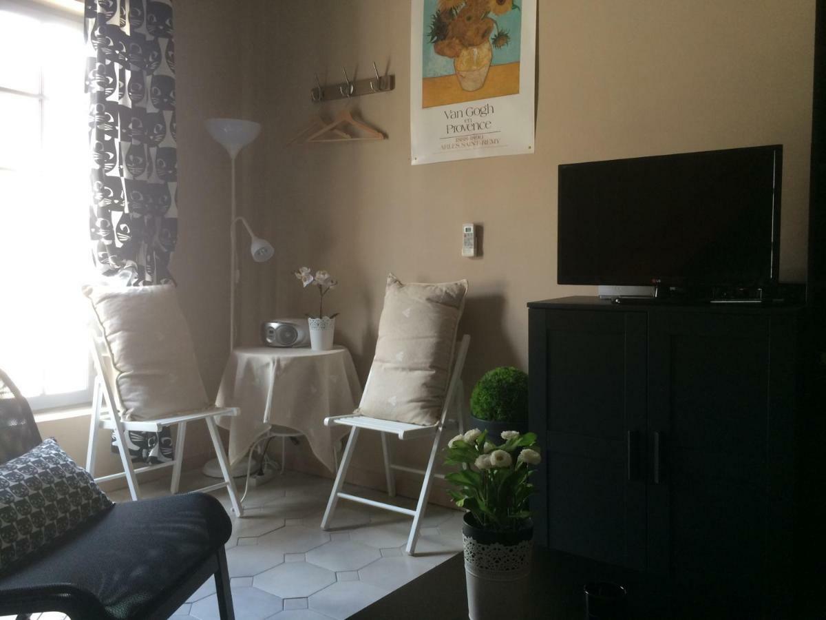 Nostradamus Apartment Saint-Remy-de-Provence Bagian luar foto