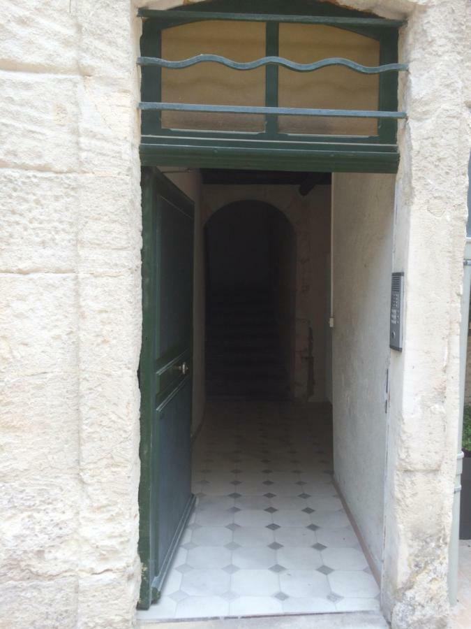 Nostradamus Apartment Saint-Remy-de-Provence Bagian luar foto