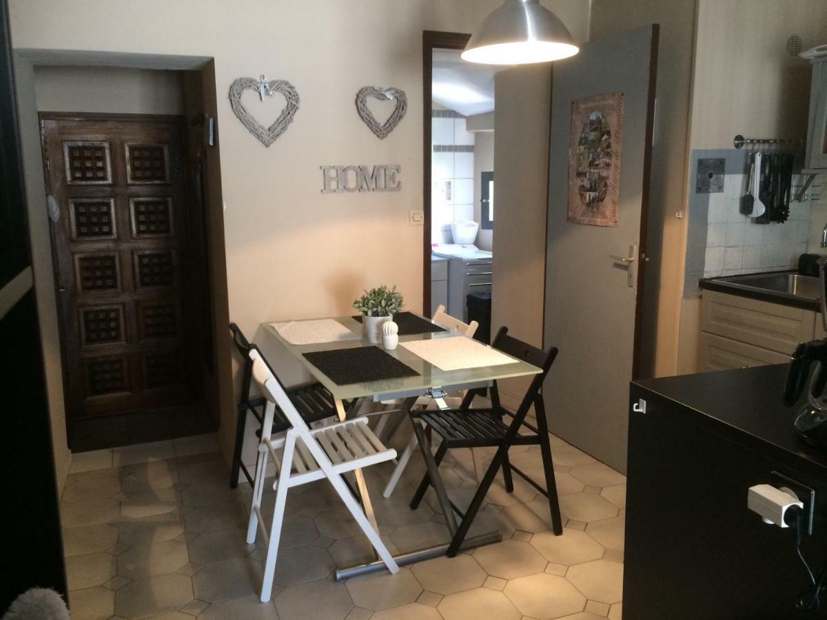 Nostradamus Apartment Saint-Remy-de-Provence Bagian luar foto